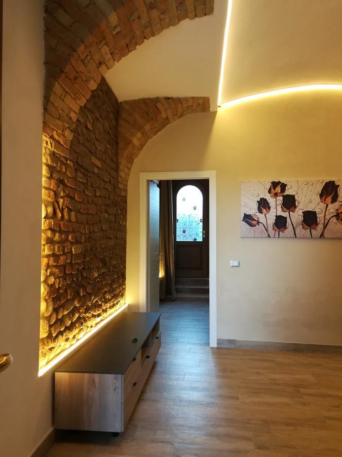 Montorfano Suite โรวาโต ภายนอก รูปภาพ