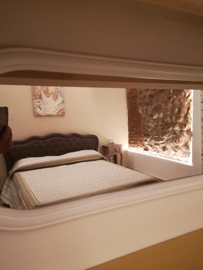 Montorfano Suite โรวาโต ภายนอก รูปภาพ